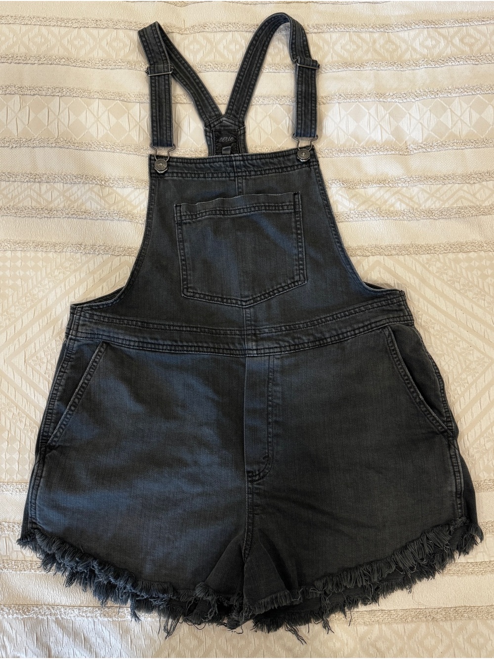 Aerie AE Werk And Play Shortalls Size M Gray Denim Overalls Casual Romper